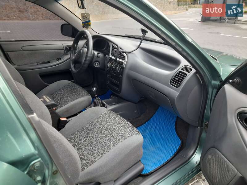 Седан Daewoo Sens 2011 в Виннице