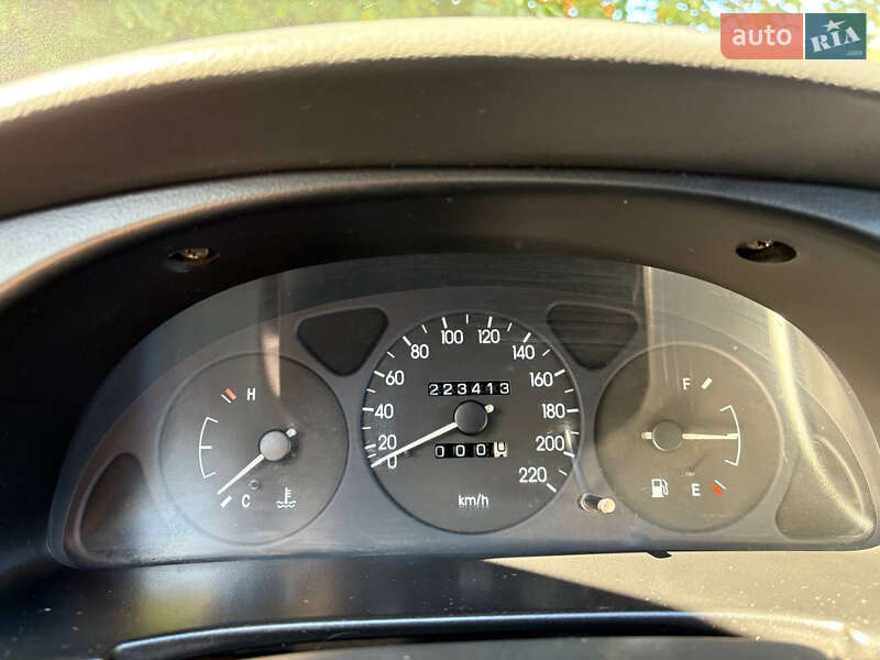 Седан Daewoo Sens 2005 в Краматорске