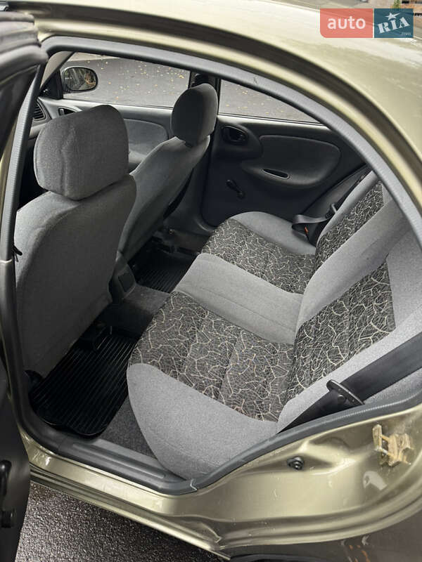 Седан Daewoo Sens 2004 в Жмеринці