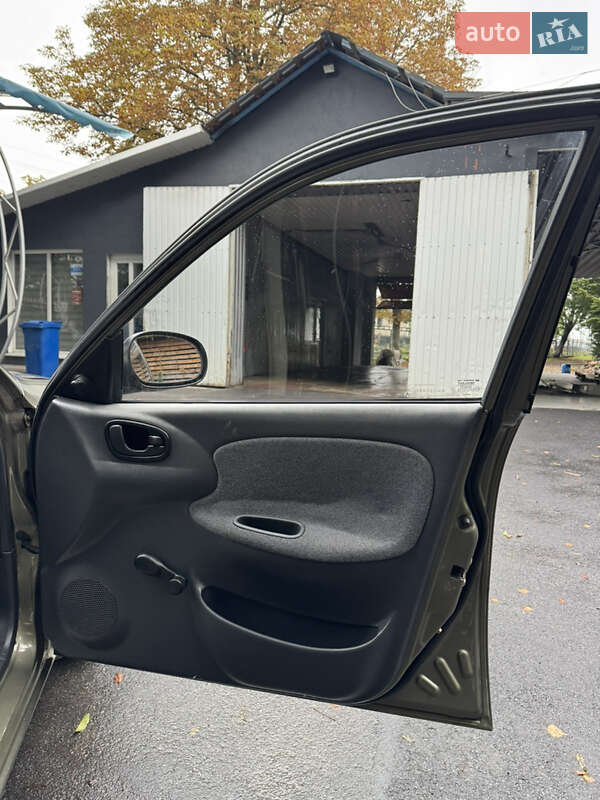 Седан Daewoo Sens 2004 в Жмеринці