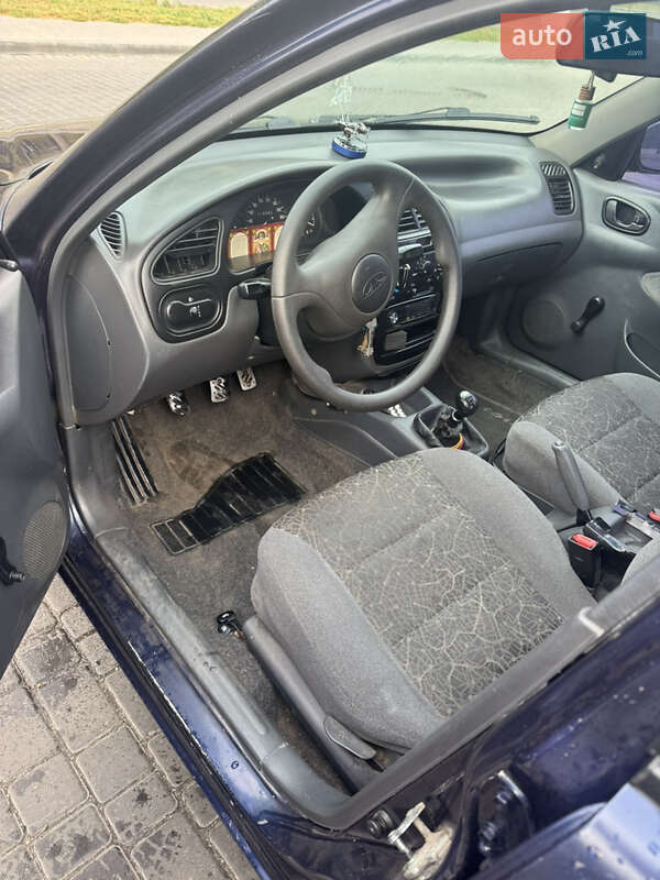 Седан Daewoo Sens 2005 в Днепре