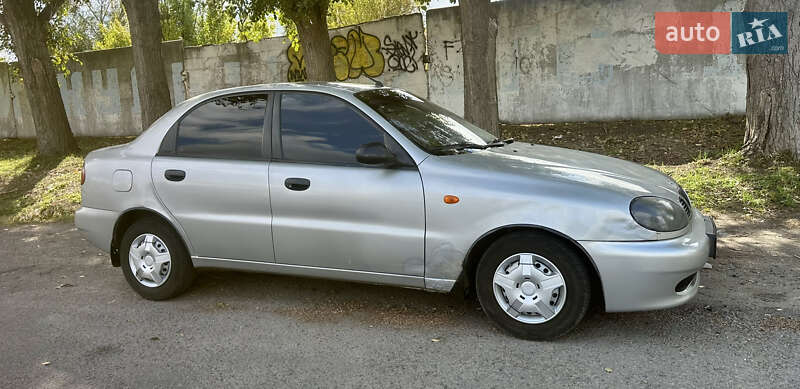 Седан Daewoo Sens 2005 в Днепре