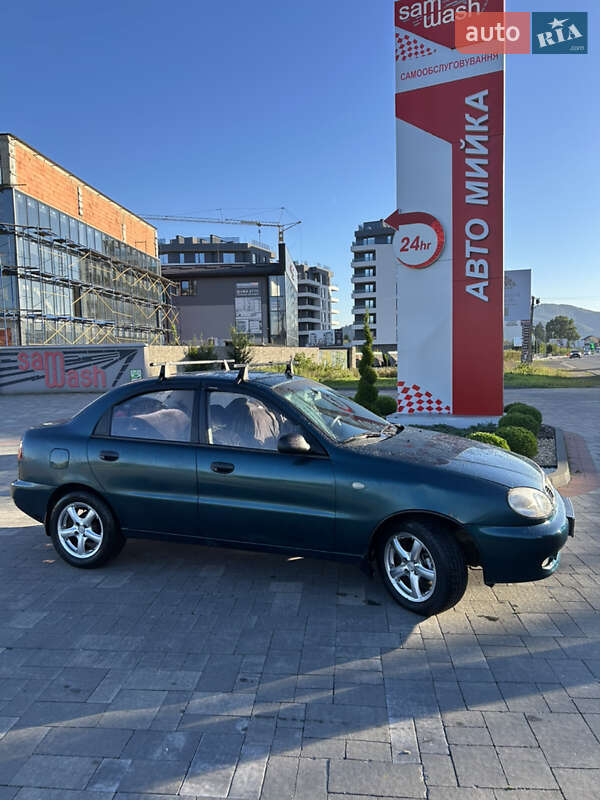Седан Daewoo Sens 2004 в Хусте