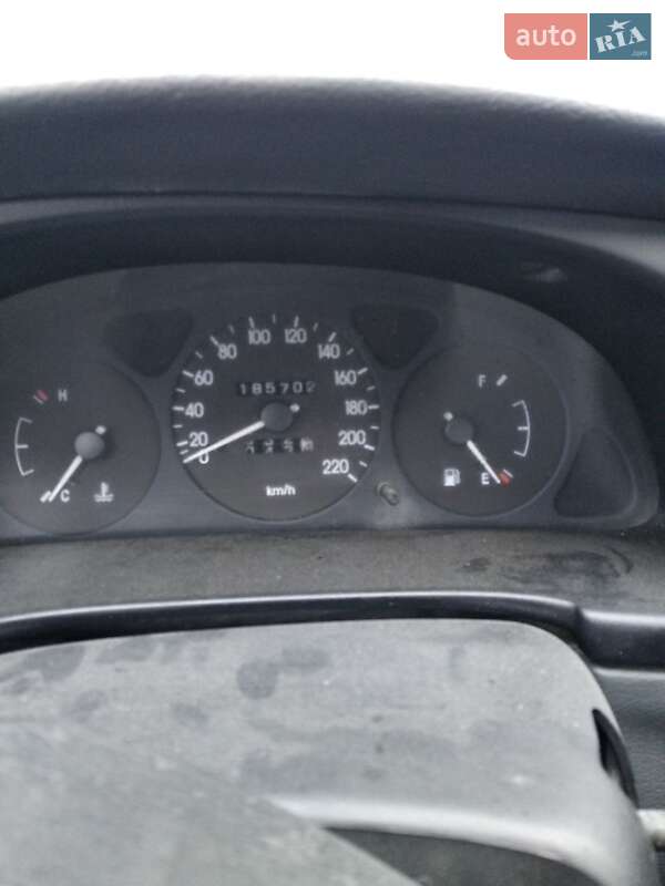 Седан Daewoo Sens 2006 в Львове