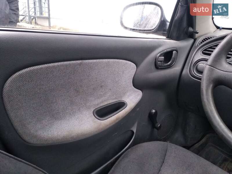 Седан Daewoo Sens 2006 в Львове