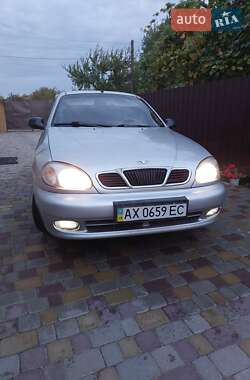 Седан Daewoo Sens 2003 в Андреевке