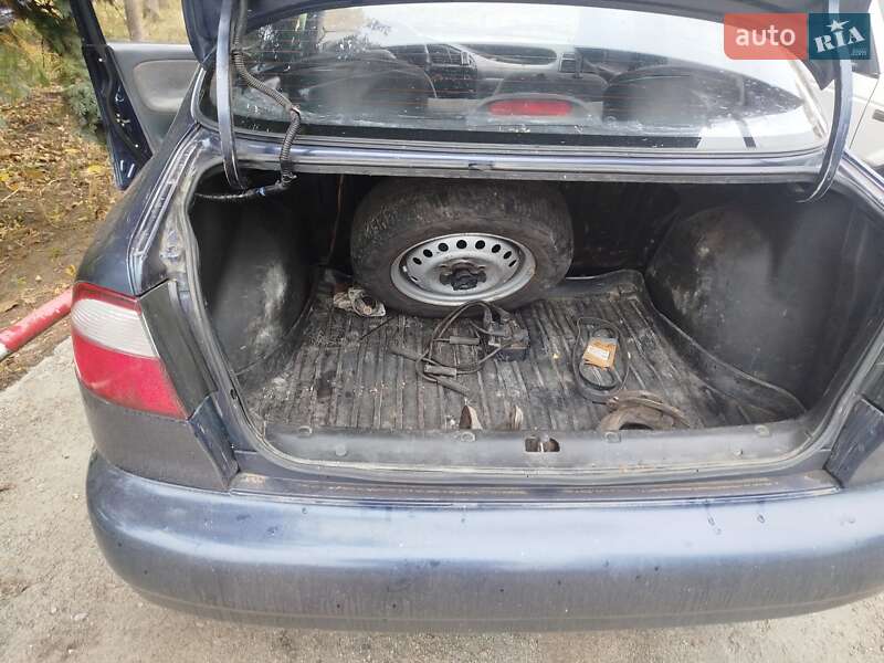 Седан Daewoo Sens 2005 в Первомайську