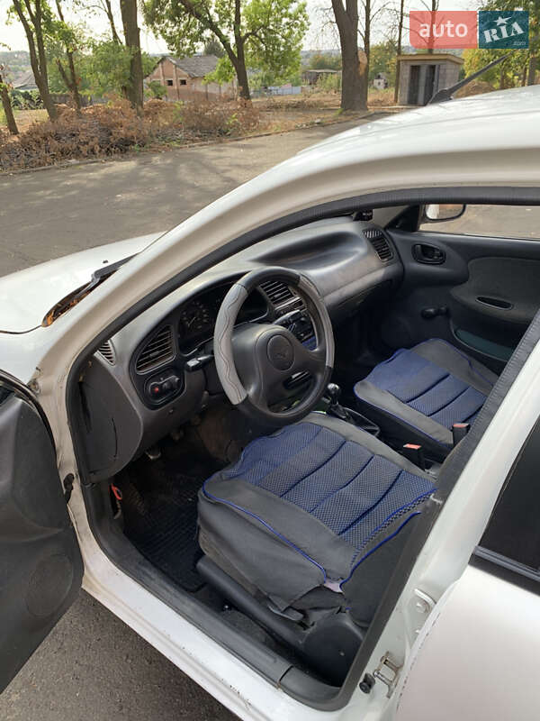 Седан Daewoo Sens 2005 в Новоукраинке