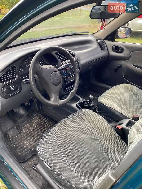 Седан Daewoo Sens 2005 в Горішніх Плавнях