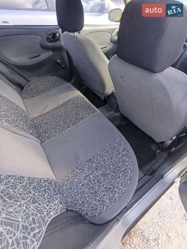 Седан Daewoo Sens 2006 в Дніпрі