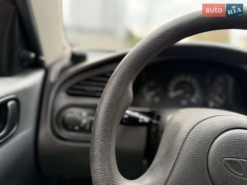 Седан Daewoo Sens 2006 в Дніпрі