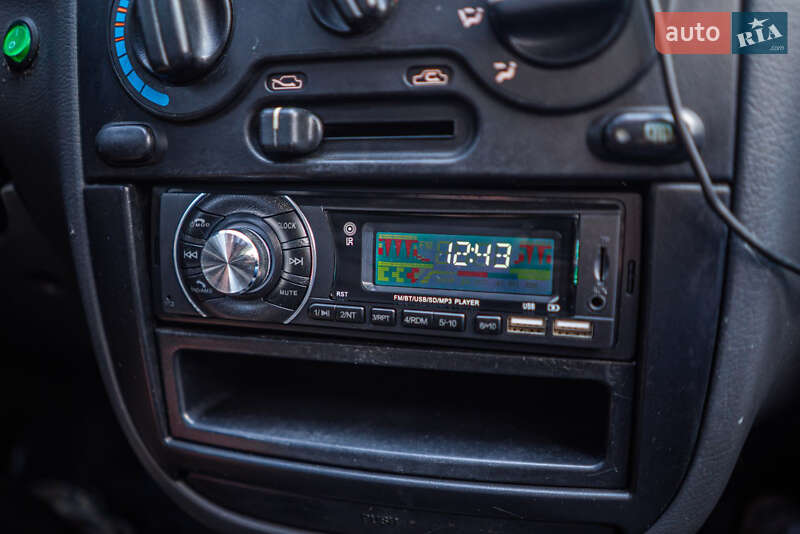Седан Daewoo Sens 2004 в Києві