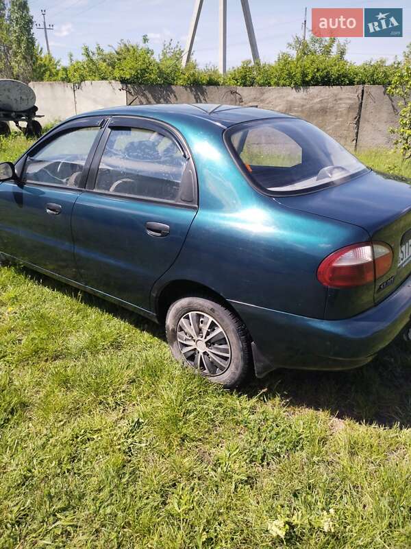 Седан Daewoo Sens 2004 в Помошной