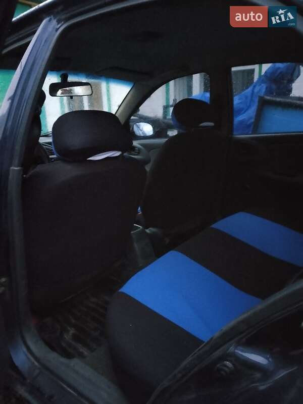 Седан Daewoo Sens 2004 в Умани