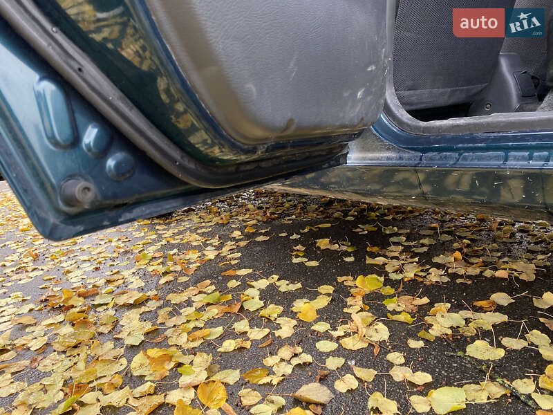 Седан Daewoo Sens 2004 в Тернополі