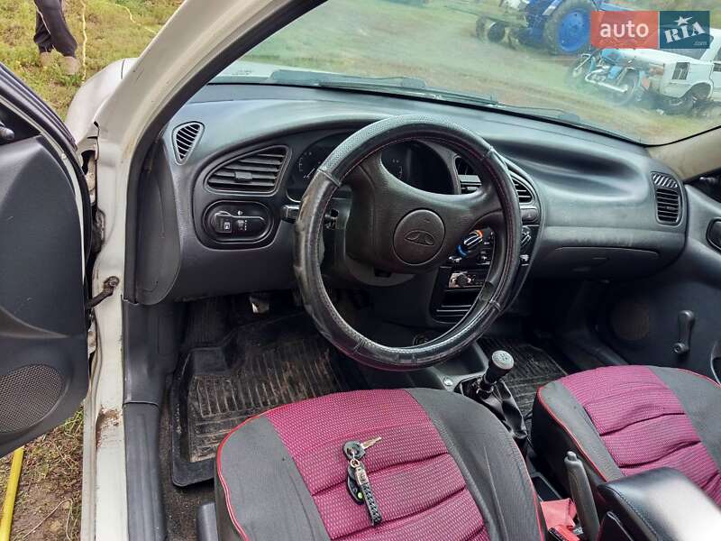 Седан Daewoo Sens 2003 в Валках