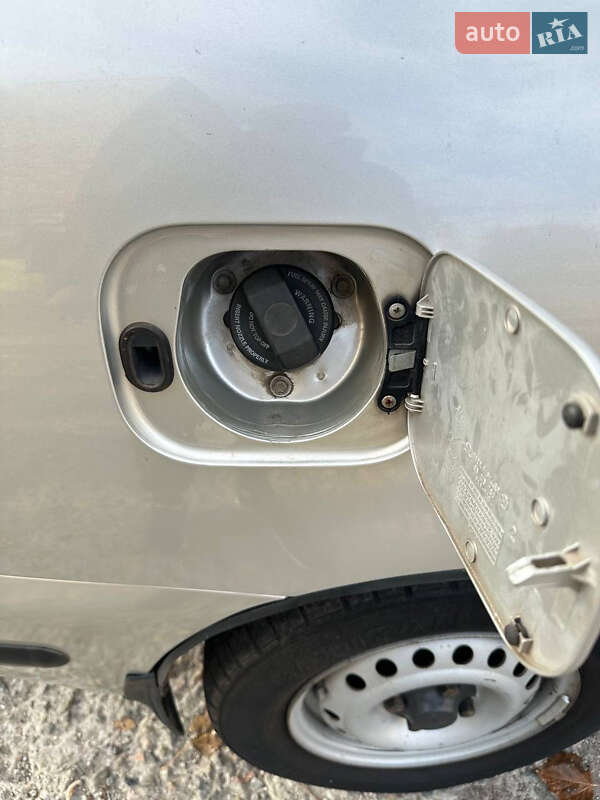 Седан Daewoo Sens 2004 в Кривому Розі