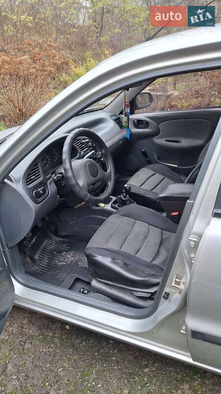 Седан Daewoo Sens 2005 в Корсуне-Шевченковском