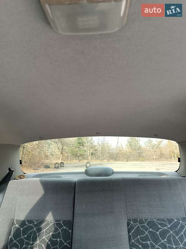 Седан Daewoo Sens 2003 в Дніпрі