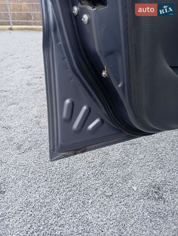 Седан Daewoo Sens 2010 в Рівному