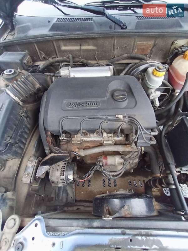 Седан Daewoo Sens 2010 в Рівному