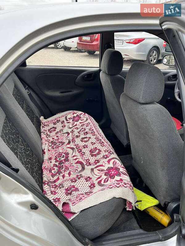 Седан Daewoo Sens 2004 в Білогородці