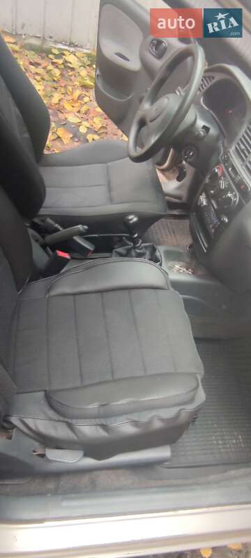 Седан Daewoo Sens 2004 в Дніпрі