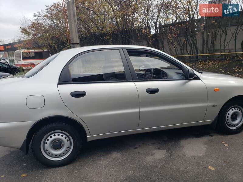 Седан Daewoo Sens 2004 в Вінниці