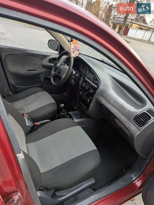 Седан Daewoo Sens 2005 в Старокостянтинові