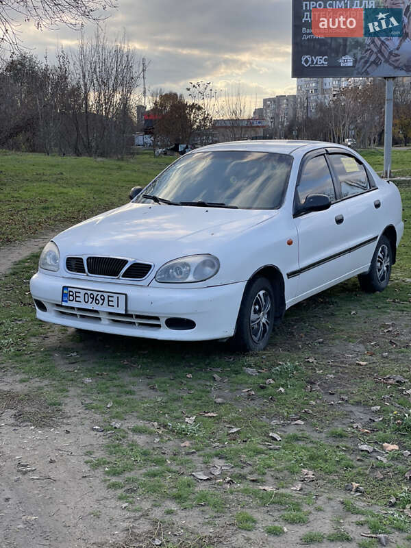 Седан Daewoo Sens 2002 в Херсоні