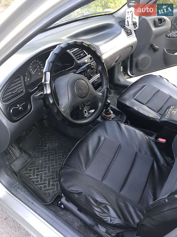 Седан Daewoo Sens 2004 в Черняхове