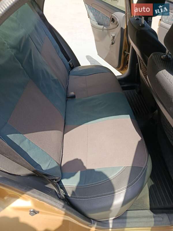 Седан Daewoo Sens 2002 в Запоріжжі