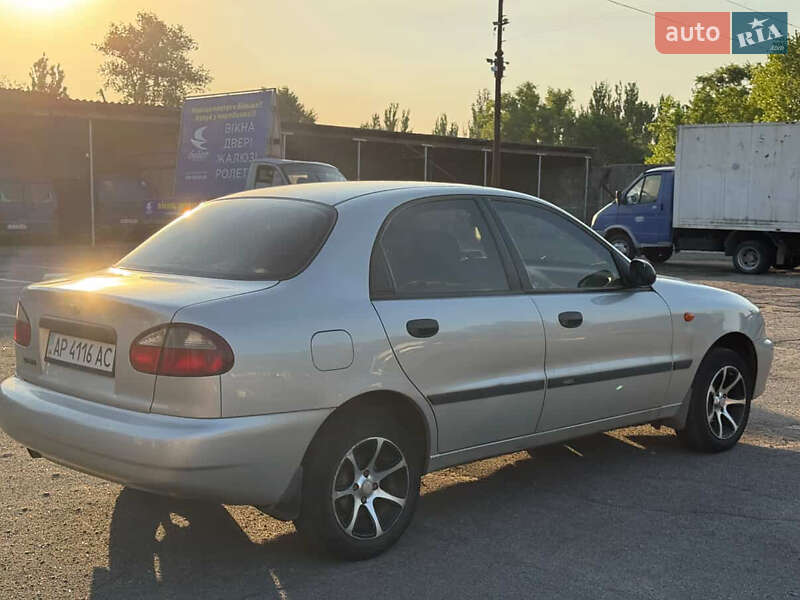 Седан Daewoo Sens 2004 в Марганце