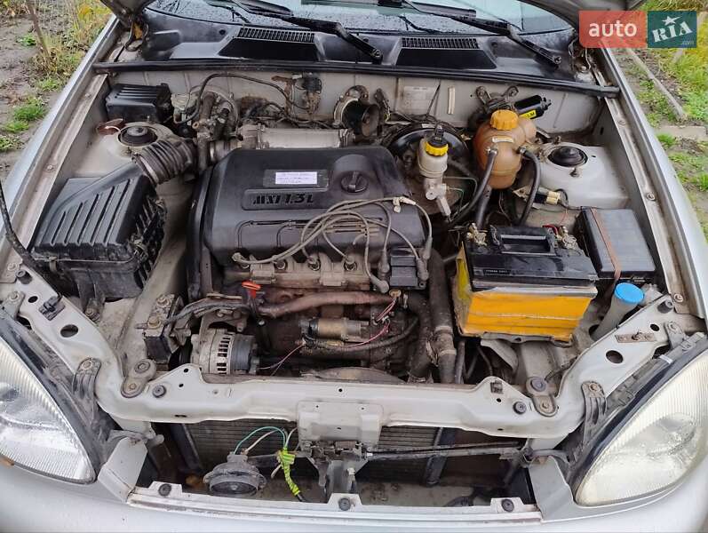 Седан Daewoo Sens 2005 в Кременчуці