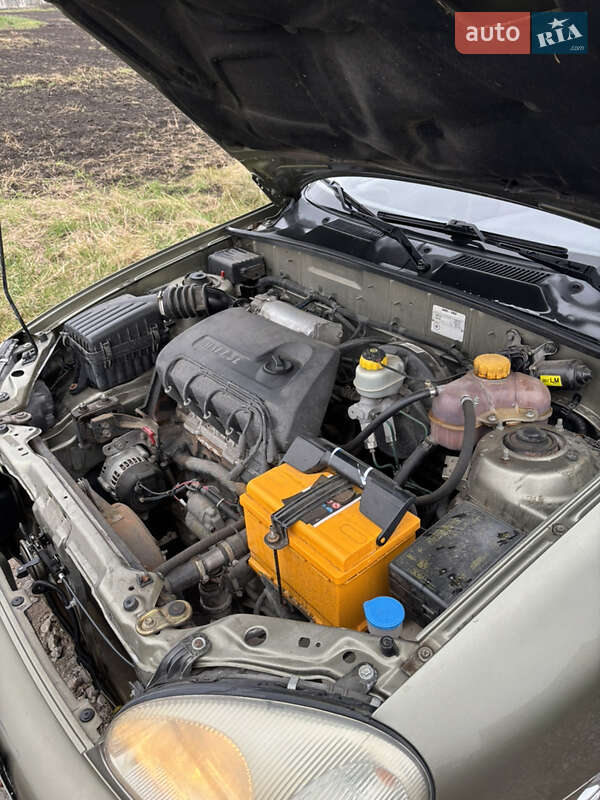 Седан Daewoo Sens 2003 в Сквире