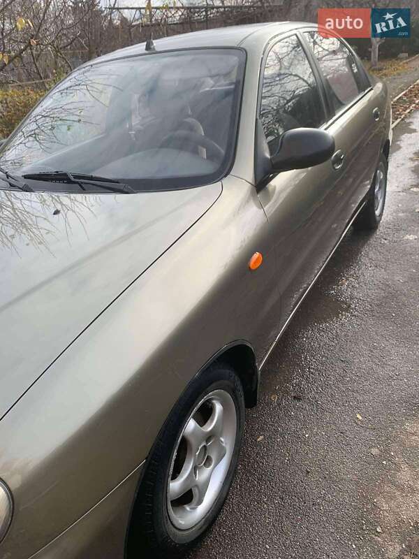 Седан Daewoo Sens 2006 в Тульчині