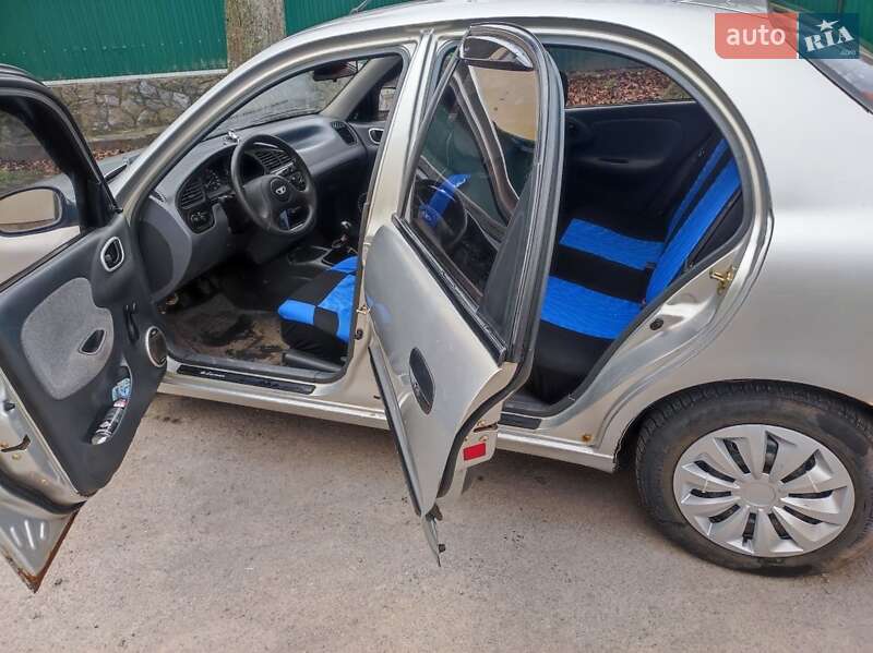 Седан Daewoo Sens 2004 в Калинівці