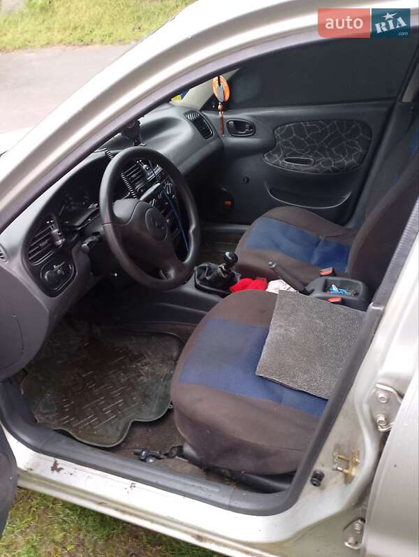 Седан Daewoo Sens 2004 в Житомирі