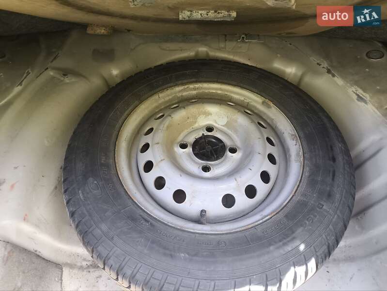 Седан Daewoo Sens 2003 в Запоріжжі