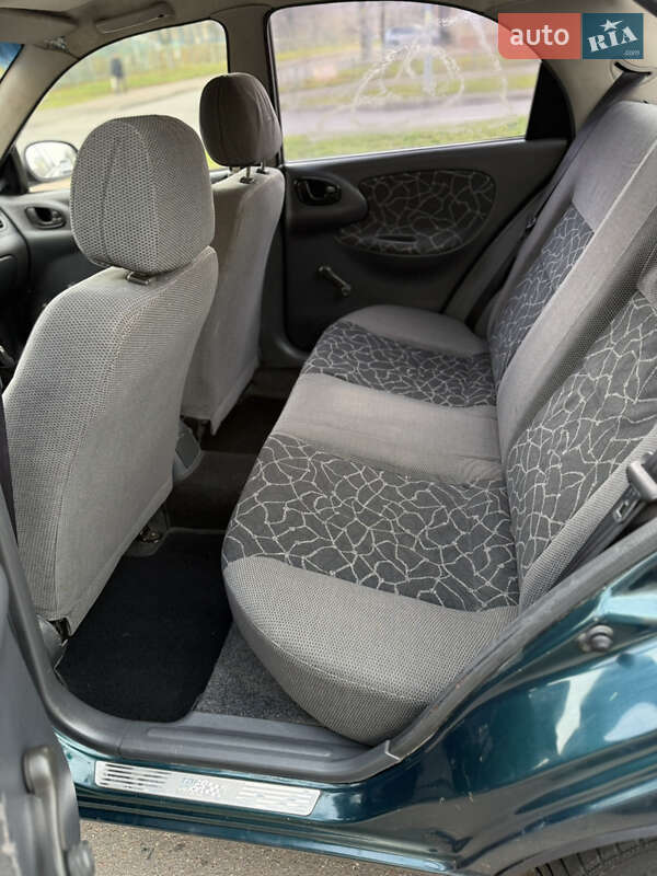 Седан Daewoo Sens 2003 в Киеве