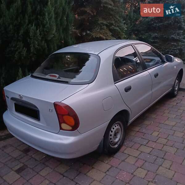 Седан Daewoo Sens 2013 в Калуше