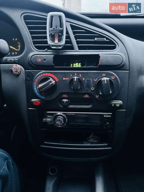 Седан Daewoo Sens 2003 в Белогородке