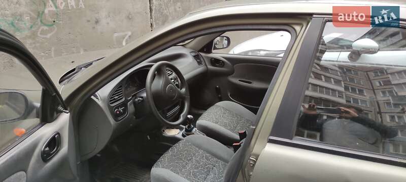 Седан Daewoo Sens 2006 в Днепре