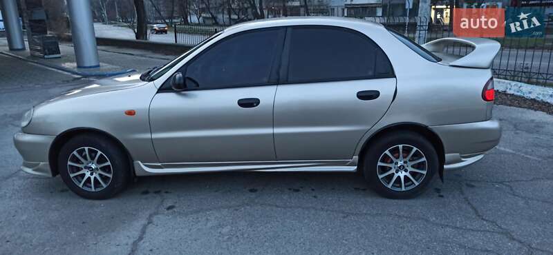 Седан Daewoo Sens 2004 в Запорожье