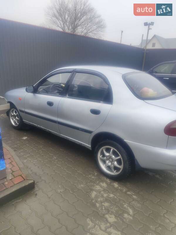 Седан Daewoo Sens 2009 в Черновцах