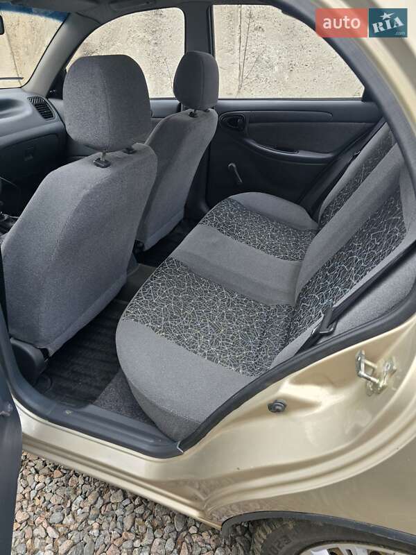 Седан Daewoo Sens 2011 в Харькове