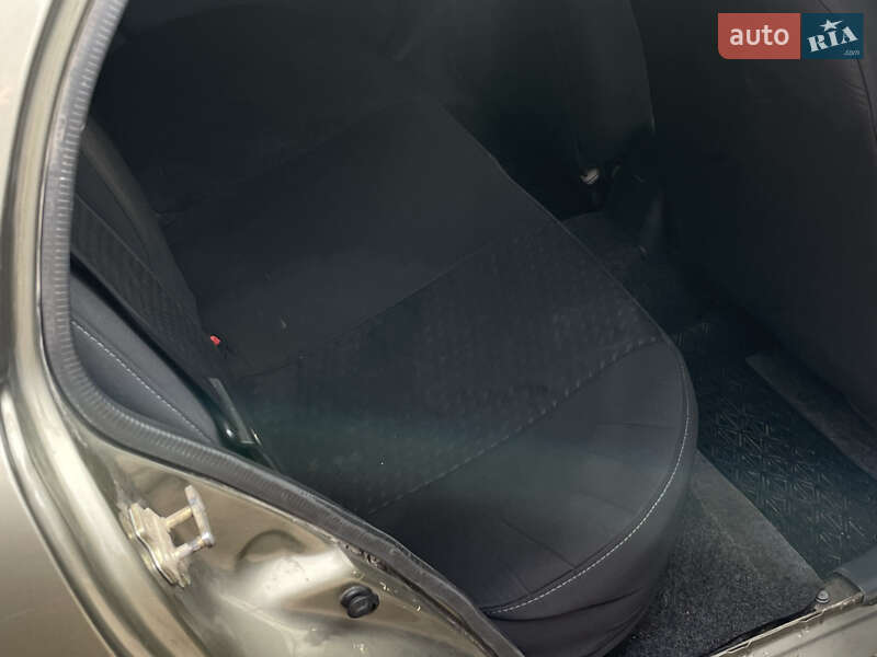 Седан Daewoo Sens 2003 в Теофиполе