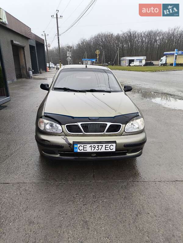 Седан Daewoo Sens 2003 в Новоднестровске