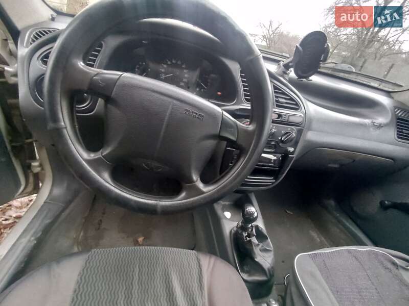 Седан Daewoo Sens 2005 в Лубнах