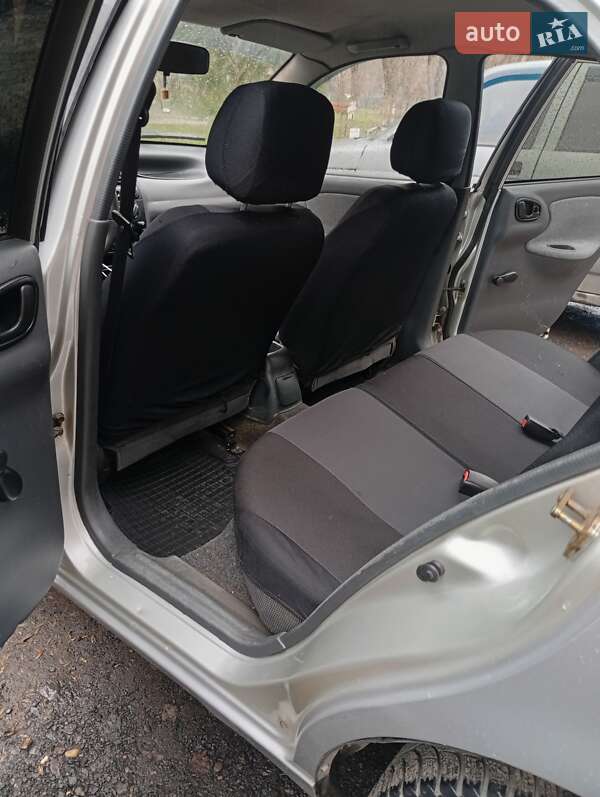 Седан Daewoo Sens 2005 в Ужгороде